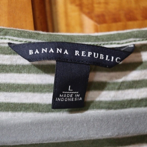 Banana Republic We Sasha Mixed Tank Green Striped 100% Silk Front LG - Picture 11 of 13